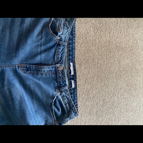 Jeans - Picture 3 of 4